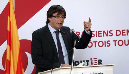 El expresidente de la Generalitat Carles Puigdemont participa en las fiestas del cantón del Jura, en Delémont (Suiza), el 8 de septiembre.