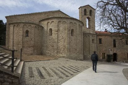 Exterior del monasterio de Santa Cecilia de Montserrat, tras su restauración.