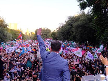 Gabriel Boric en un acto de campaña el 16 de diciembre en Chile.