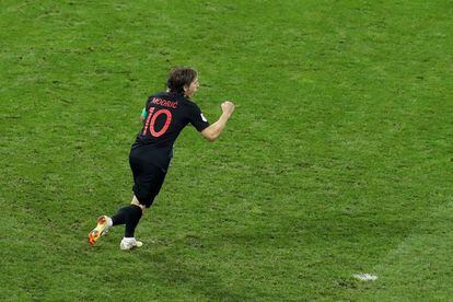 Modric celebra su gol de penalti a Rusia