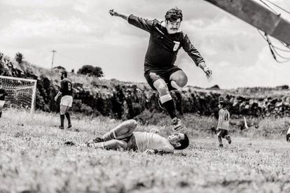 Fotograma de una de las películas del festival: L´arbitro, de Paolo Zucca.