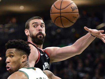 Marc Gasol y Anetokounmpo.