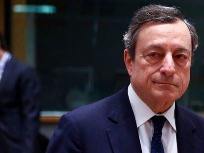 El presidente del Banco Central Europeo, Mario Draghi, en una reuni&oacute;n del Eurogrupo. 