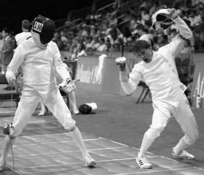 El ruso Svatkovski gana al británico Phelps en la prueba de esgrima (1996)