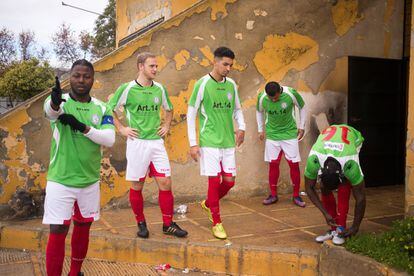 Varios jugadores de Alma de África, en el recinto del campo de San Telmo, en Jerez de la Frontera, el pasado 14 de enero.