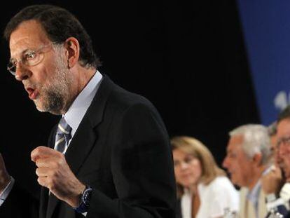 Rajoy, en la 18 Intermunicipal popular en Sevilla.