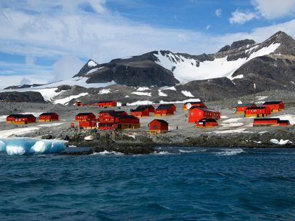 La estación de investigación argentina Esperanza en Antártida Peninsular.