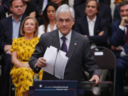 Sebastián Piñera genera una ola de críticas en su país al afirmar que algunos vídeos que muestran violaciones a derechos humanos  son filmados fuera de Chile 