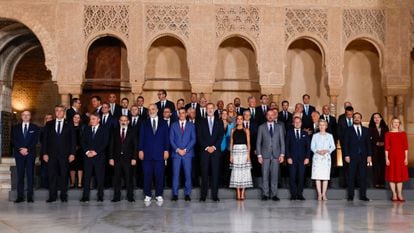 Los jefes de Estado y de Gobierno participantes en la cumbre de la Comunidad Política Europea, este jueves en la Alhambra de Granada. 