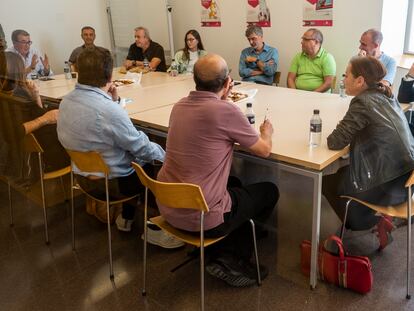 Encuentro de la directora de EL PAÍS, Pepa Bueno, con un grupo de suscriptores de Cataluña.