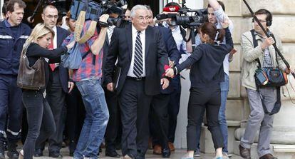 Dominique Strauss-Kahn tras una comparecencia ante el juez.