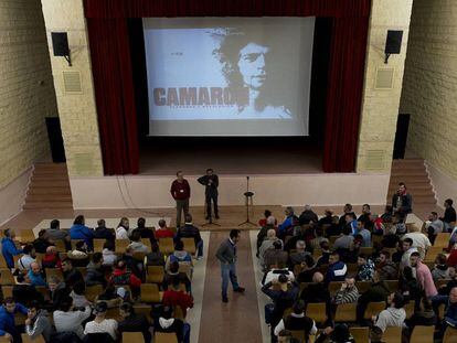 Proyección en el centro penitenciario Puerto III del documental nominado a los Goya. En vídeo el trailer de 'Camarón: flamenco y revolución'.