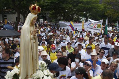 Una imagen de la Virgen María durante una las protestas en Medellín, en el departamento de Antioquia, el 26 de septiembre de 2022. 