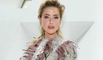 Amber Heard en el desfile de Giambattista Valli, el 4 de marzo en la Semana de la Moda de París.