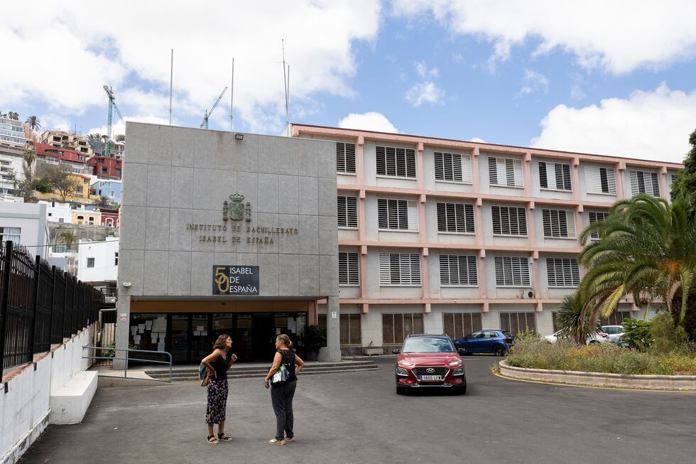Geles, papel higiénico, fotocopias y tasas los copagos de la escuela