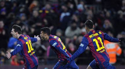 Messi, Rafinha i Neymar celebren el tercer del Barça.