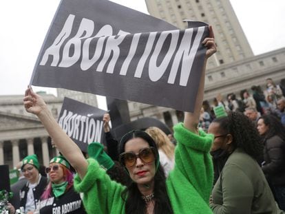 Protesta a favor del derecho al aborto, el martes en el centro de Nueva York.