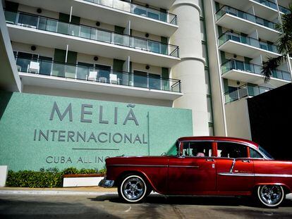 Entrada del hotel Meliá Internacional en Varadero, Cuba, en octubre de 2020.