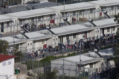 El campo de Moria, en Lesbos, donde 3.000 migrantes esperan su expulsión.