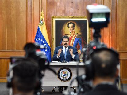 Nicolás Maduro habla en conferencia de prensa, el 14 de febrero en el Palacio de Miraflores, Caracas.