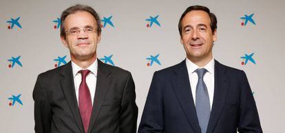 Jordi Gual y Gonzalo Gortazar, presidente y consejero delegado de CaixaBank.