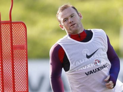 Rooney, en un entrenamiento con la selecci&oacute;n inglesa.