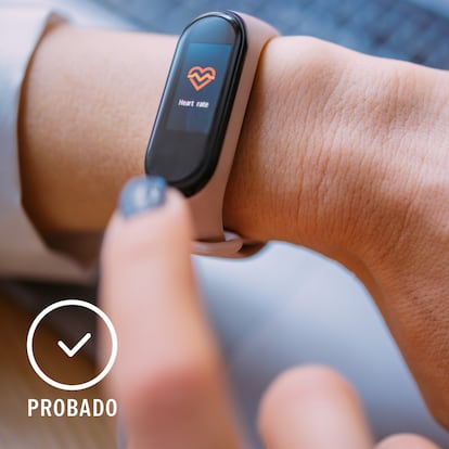 Probamos y ponemos nota a las mejores pulseras de actividad baratas de firmas superventas.
