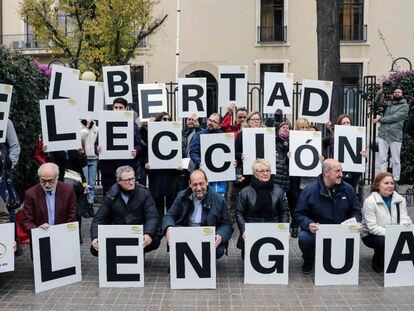 Concentració per la llibertat d'elecció de llengua a València.