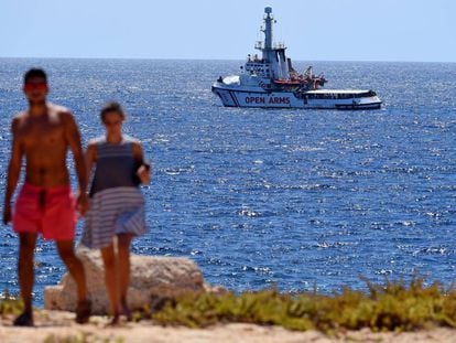 El barco de rescate Open Arms en la costa italiana de Lampedusa el 19 de agosto