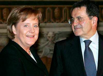 Angela Merkel y Romano Prodi, en el encuentro del lunes en Roma.