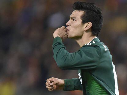 Lozano celebra el primer gol frente a B&eacute;lgica. 