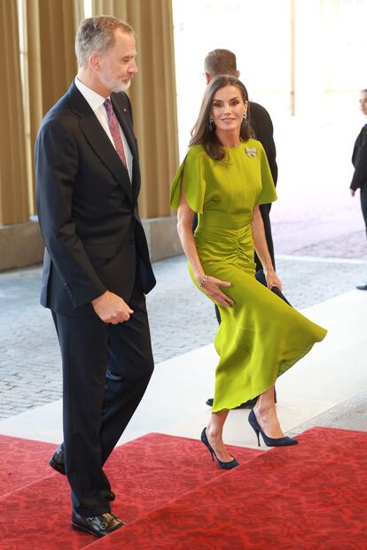 Felipe VI y Doña Letizia en la coronación de Carlos de Inglaterra. 