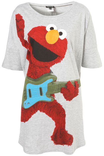Una de las propuestas de Topshop para este otoño es esta camiseta gris con estampado de Elmo, que tiene un precio de 20 euros.