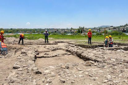 Sitio donde fueron descubiertos vestigios arqueológicos durante la construcción de una tienda Walmart en Tula (Hidalgo).