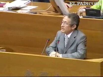 El presidente de la Generalitat ha recordado al PSOE en el Parlamento valenciano lo acontecido con el GAL