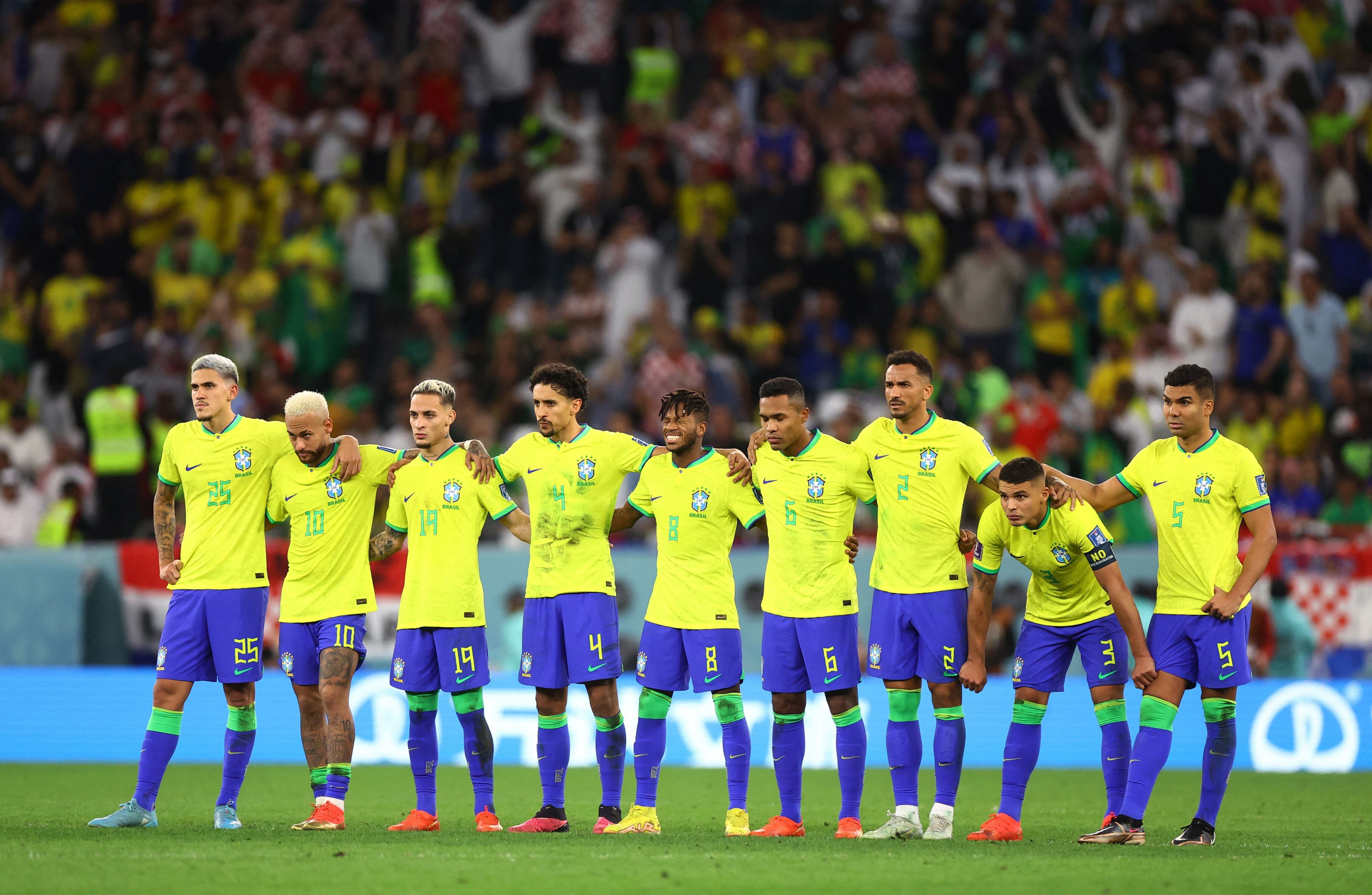La selección brasileño, al inicio de la tanda de penaltis.