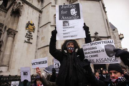 Manifestación en Londres en apoyo a Julian Assange, editor de Wikileaks.