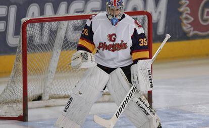 Cech en el partido ante Swindon Wildcats.