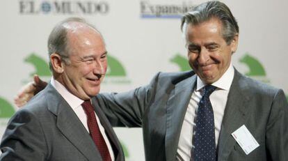 Los expresidentes de Caja Madrid, Miguel Blesa (derecha) y Rodrigo Rato, en una imagen de archivo. 