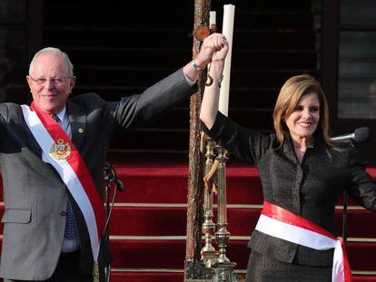 El presidente de Per&uacute;, Pedro Pablo Kuvzynski, y su nueva primera ministra, Mercedes Ar&aacute;oz.