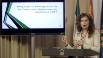 La consejera andaluza de Hacienda, Mar&iacute;a Jes&uacute;s Montero, este viernes. 