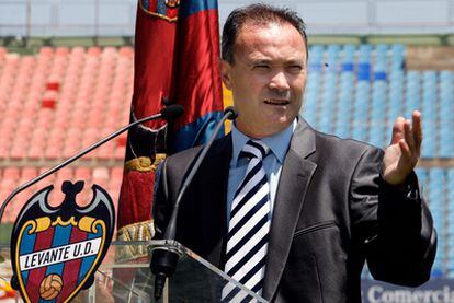 El nuevo entrenador del Levante, Juan Ignacio Martínez, el día de su presentación.