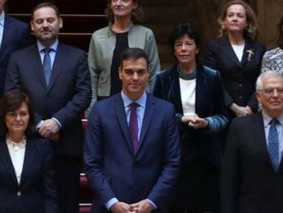 El Ejecutivo insiste en que no ha hecho concesiones al independentismo y critica que Casado y Rivera  invoquen reiteradamente la aplicación del 155 como si fuera casi el único artículo constitucional 