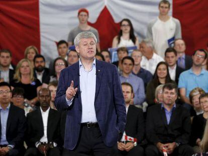 El primer ministro canadiense, Stephen Harper, en un acto de campa&ntilde;a