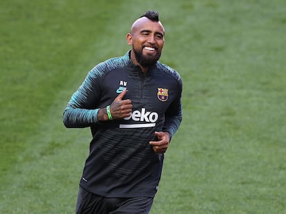 Arturo Vidal, durante el entrenamiento en Lisboa.