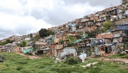 Cazucá forma parte del mayor cinturón de pobreza que rodea Bogotá. Solo un 20% de la población tiene acceso a los servicios más básicos.