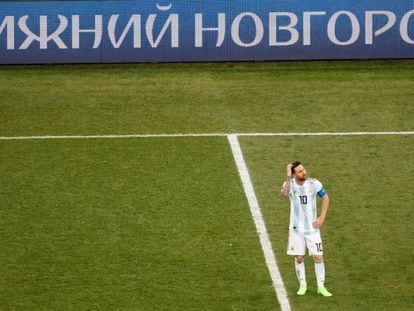 Messi, en el duelo ante Croacia en el Nizhny Novgorod. CARLOS BARRIA REUTERS