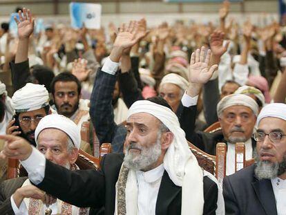 Asamblea de clérigos y jefes tribales yemeníes en Sanaa a mediados de julio.