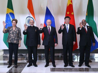 Líderes de los países que forman los BRICS (de izquierda a derecha) Brasil, Dilma Rousseff; India, Narendra Modi; Rusia, Vladímir Putin; China, Xi Jinping; y Suráfrica, Jacob Zuma, mantuvieron un encuentro al inicio de la cumbre.
