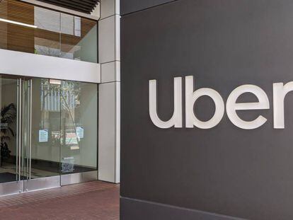 Uber prepara su regreso a Barcelona de la mano del taxi